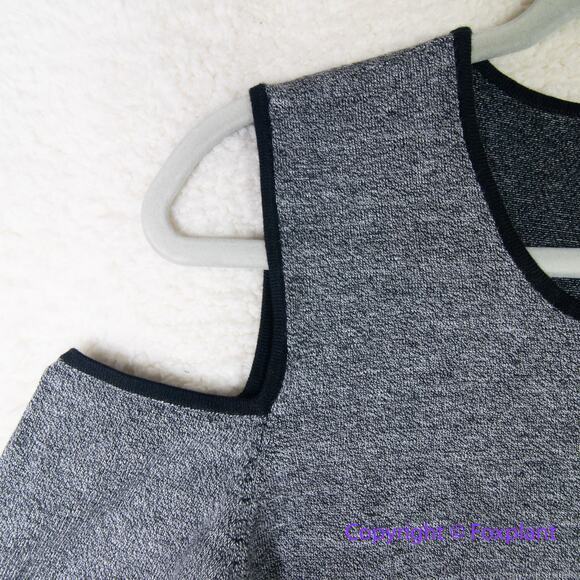 CALVIN KLEIN Women's Gray Contrast-trim Cold-shoulder Sweater Top Size M - Picture 6 of 16
